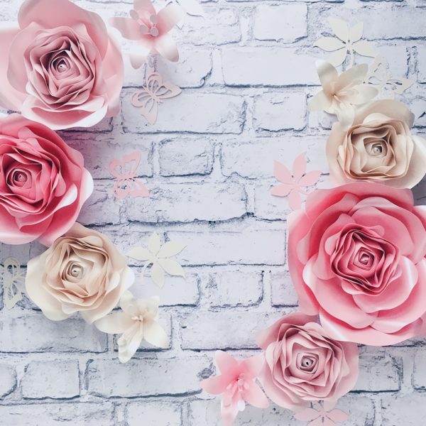 ścianka z kwiatów Różowe kwiaty na ścianę do pokoju dziecka